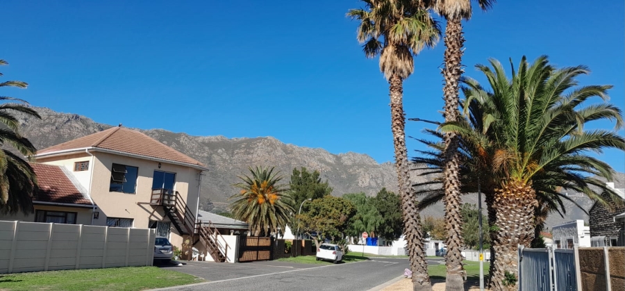 3 Bedroom Property for Sale in Dobson Western Cape